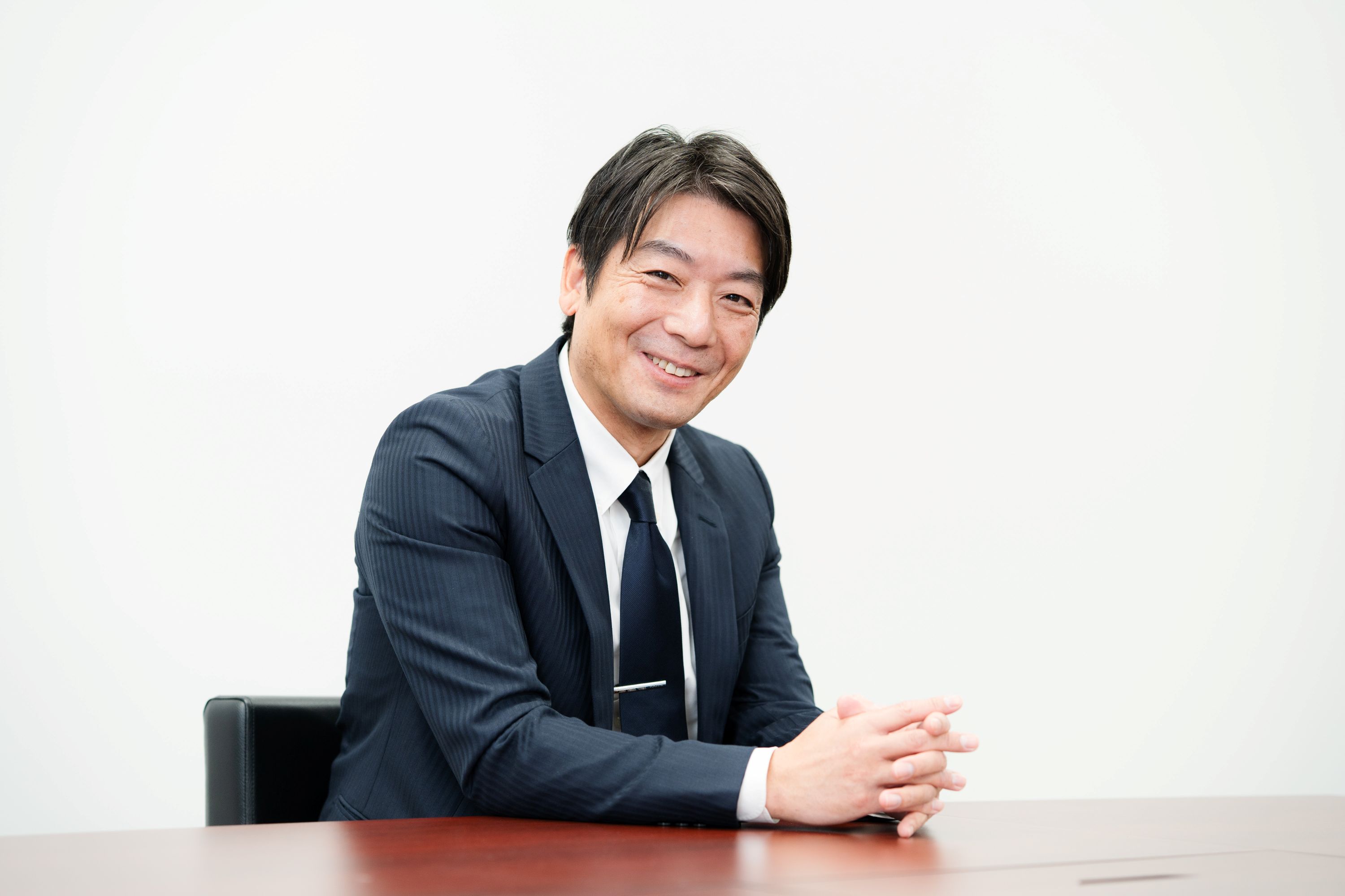 社員行政書士写真：彼谷 挙生